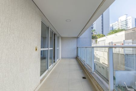 Apartamento à venda com 127m², 3 quartos e 2 vagas Apartamento à venda com 127m², 3 quartos e 2 vagasCobertura