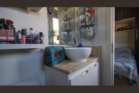 Casa de condomínio à venda com 85m², 3 quartos e 1 vaga Casa de condomínio à venda com 85m², 3 quartos e 1 vagaBanheiro da Suíte