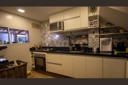 Casa de condomínio à venda com 85m², 3 quartos e 1 vaga Casa de condomínio à venda com 85m², 3 quartos e 1 vagaCozinha