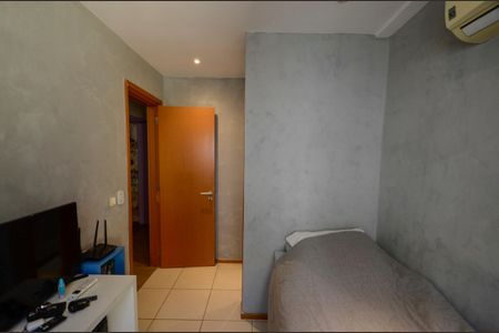 Apartamento à venda com 180m², 3 quartos e 2 vagas Apartamento à venda com 180m², 3 quartos e 2 vagasQuarto 2