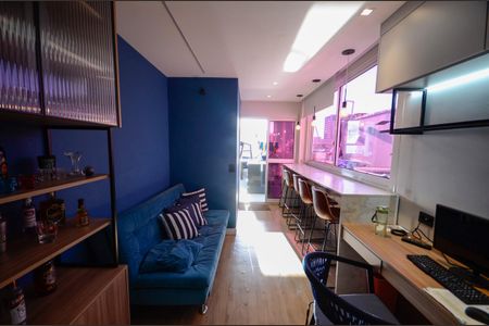 Apartamento à venda com 180m², 3 quartos e 2 vagas Apartamento à venda com 180m², 3 quartos e 2 vagasTerraço