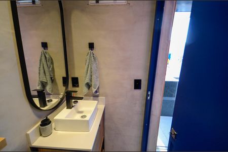 Apartamento à venda com 180m², 3 quartos e 2 vagas Apartamento à venda com 180m², 3 quartos e 2 vagasBanheiro Social 2