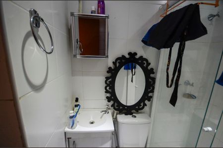 Apartamento à venda com 180m², 3 quartos e 2 vagas Apartamento à venda com 180m², 3 quartos e 2 vagasBanheiro de Serviço