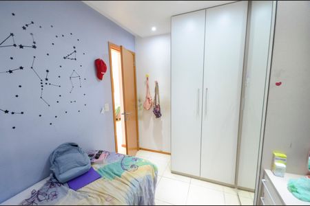 Apartamento à venda com 180m², 3 quartos e 2 vagas Apartamento à venda com 180m², 3 quartos e 2 vagasQuarto 1
