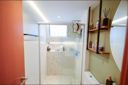 Apartamento à venda com 180m², 3 quartos e 2 vagas Apartamento à venda com 180m², 3 quartos e 2 vagasBanheiro Social