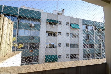 Apartamento à venda com 180m², 3 quartos e 2 vagas Apartamento à venda com 180m², 3 quartos e 2 vagasVista do Quarto 2