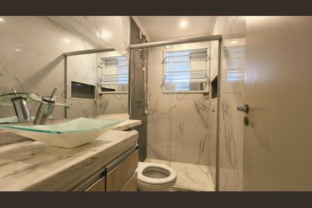 Apartamento à venda com 60m², 2 quartos e 1 vaga Apartamento à venda com 60m², 2 quartos e 1 vagaBanheiro Social