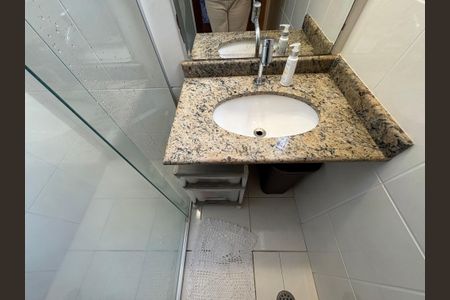 Apartamento à venda com 106m², 3 quartos e 2 vagas Apartamento à venda com 106m², 3 quartos e 2 vagasBanheiro da suíte 1