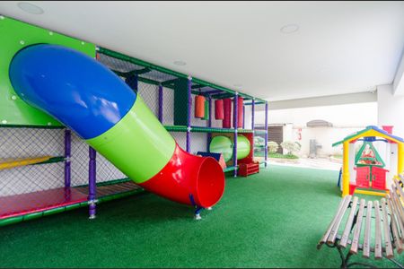 Apartamento à venda com 106m², 3 quartos e 2 vagas Apartamento à venda com 106m², 3 quartos e 2 vagasÁrea comum - Playground