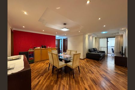 Apartamento à venda com 106m², 3 quartos e 2 vagas Apartamento à venda com 106m², 3 quartos e 2 vagasSala