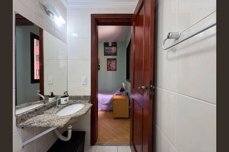 Apartamento à venda com 106m², 3 quartos e 2 vagas Apartamento à venda com 106m², 3 quartos e 2 vagasBanheiro da suíte 2