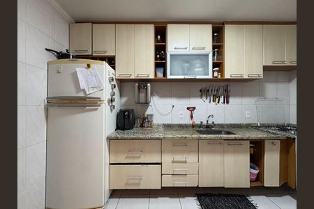 Apartamento à venda com 106m², 3 quartos e 2 vagas Apartamento à venda com 106m², 3 quartos e 2 vagasCozinha