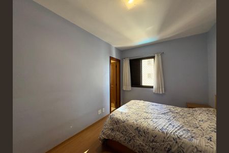 Apartamento à venda com 106m², 3 quartos e 2 vagas Apartamento à venda com 106m², 3 quartos e 2 vagasSuite