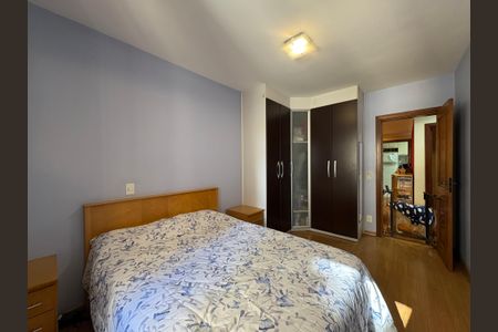 Apartamento à venda com 106m², 3 quartos e 2 vagas Apartamento à venda com 106m², 3 quartos e 2 vagasSuite