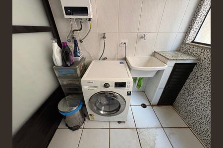 Apartamento à venda com 106m², 3 quartos e 2 vagas Apartamento à venda com 106m², 3 quartos e 2 vagasLavanderia
