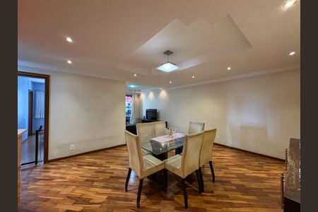 Apartamento à venda com 106m², 3 quartos e 2 vagas Apartamento à venda com 106m², 3 quartos e 2 vagasSala