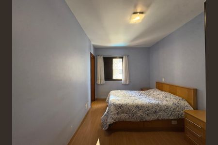 Apartamento à venda com 106m², 3 quartos e 2 vagas Apartamento à venda com 106m², 3 quartos e 2 vagasSuite