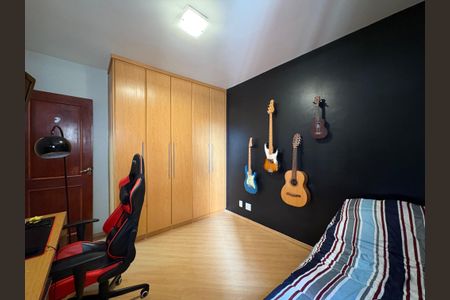Apartamento à venda com 106m², 3 quartos e 2 vagas Apartamento à venda com 106m², 3 quartos e 2 vagasQuarto
