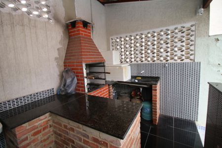 Casa à venda com 225m², 3 quartos e 2 vagasÁrea Gourmet - Churrasqueira