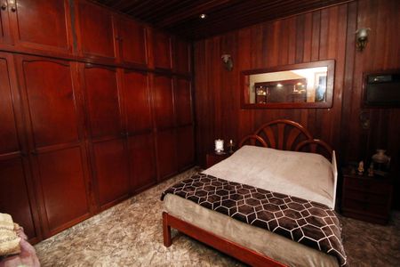 Casa à venda com 225m², 3 quartos e 2 vagasQuarto 2