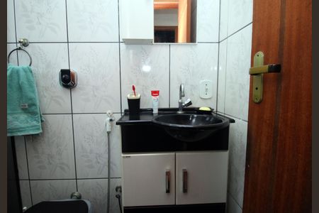 Casa à venda com 225m², 3 quartos e 2 vagasBanheiro Social