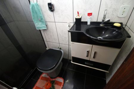 Casa à venda com 225m², 3 quartos e 2 vagasBanheiro Social