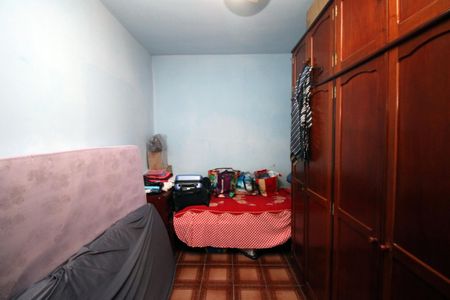 Casa à venda com 225m², 3 quartos e 2 vagasQuarto