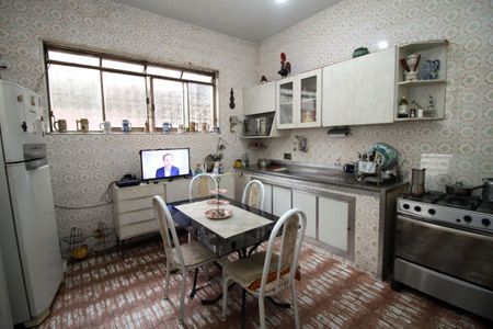 Casa à venda com 225m², 3 quartos e 2 vagasCozinha 2