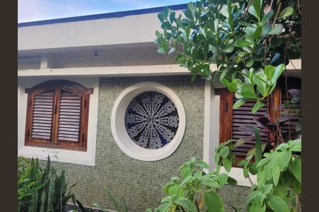 Casa à venda com 240m², 6 quartos e 2 vagas Casa à venda com 240m², 6 quartos e 2 vagasFoto 13