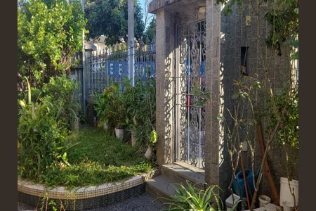 Foto 17 de casa à venda com 6 quartos, 240m² em Penha de França, São Paulo