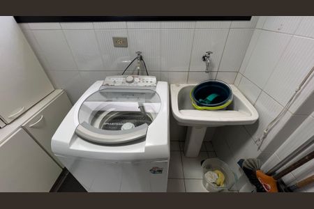Apartamento à venda com 148m², 4 quartos e 3 vagas Apartamento à venda com 148m², 4 quartos e 3 vagasÁrea de Serviço