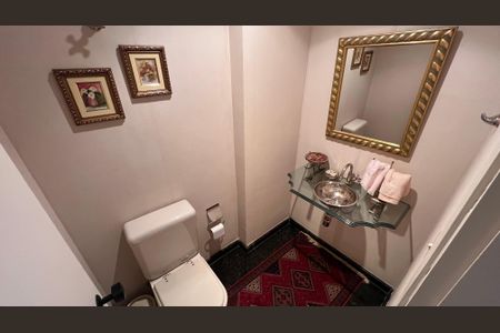 Apartamento à venda com 148m², 4 quartos e 3 vagas Apartamento à venda com 148m², 4 quartos e 3 vagasLavabo da Sala