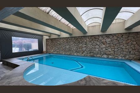 Apartamento à venda com 148m², 4 quartos e 3 vagas Apartamento à venda com 148m², 4 quartos e 3 vagasÁrea comum - Piscina Coberta