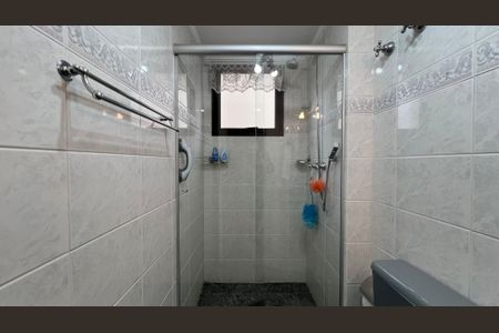 Apartamento à venda com 148m², 4 quartos e 3 vagas Apartamento à venda com 148m², 4 quartos e 3 vagasBanheiro Social