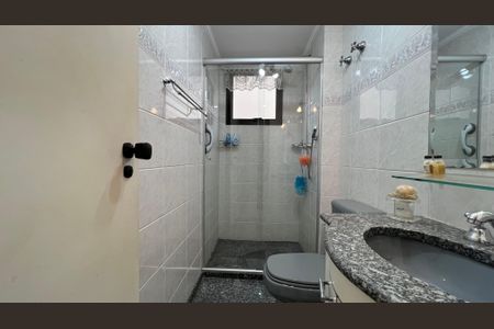 Apartamento à venda com 148m², 4 quartos e 3 vagas Apartamento à venda com 148m², 4 quartos e 3 vagasBanheiro Social