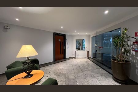 Apartamento à venda com 148m², 4 quartos e 3 vagas Apartamento à venda com 148m², 4 quartos e 3 vagasÁrea comum - Hall social