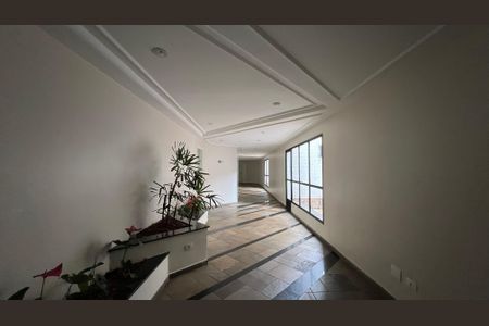 Apartamento à venda com 148m², 4 quartos e 3 vagas Apartamento à venda com 148m², 4 quartos e 3 vagasÁrea comum - Hall social