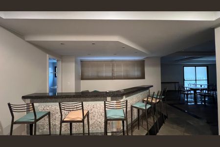 Apartamento à venda com 148m², 4 quartos e 3 vagas Apartamento à venda com 148m², 4 quartos e 3 vagasÁrea comum - Salão de Festas