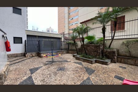 Apartamento à venda com 148m², 4 quartos e 3 vagas Apartamento à venda com 148m², 4 quartos e 3 vagasÁrea comum - Playground