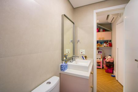 Apartamento à venda com 129m², 3 quartos e 2 vagasBanheiro social