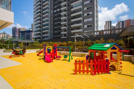 Apartamento à venda com 129m², 3 quartos e 2 vagasÁrea comum - Playground