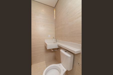 Casa à venda com 200m², 3 quartos e 2 vagasBanheiro da Suíte 01