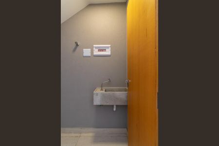 Casa à venda com 200m², 3 quartos e 2 vagasLavabo 01