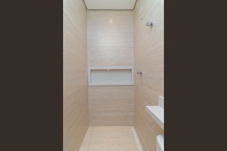 Casa à venda com 200m², 3 quartos e 2 vagasBanheiro da Suíte 02