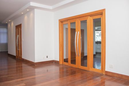 Apartamento para alugar com 430m², 5 quartos e 2 vagas Apartamento para alugar com 430m², 5 quartos e 2 vagasSala 1