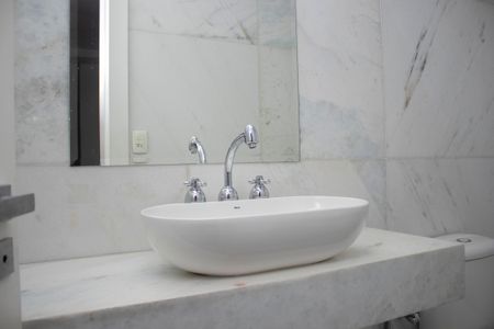 Apartamento para alugar com 430m², 5 quartos e 2 vagas Apartamento para alugar com 430m², 5 quartos e 2 vagasBanheiro 1