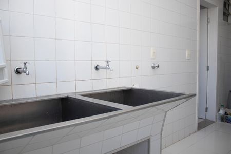 Apartamento para alugar com 430m², 5 quartos e 2 vagas Apartamento para alugar com 430m², 5 quartos e 2 vagasÁrea de Serviço