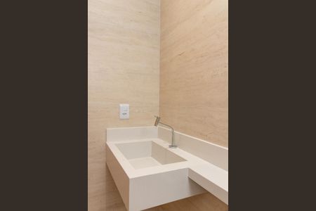 Casa à venda com 200m², 3 quartos e 2 vagasBanheiro da Suíte 1