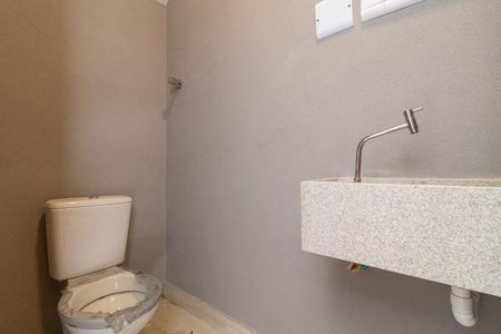 Casa à venda com 200m², 3 quartos e 2 vagasLavabo 01