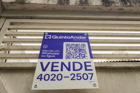 Casa à venda com 250m², 3 quartos e 5 vagas Casa à venda com 250m², 3 quartos e 5 vagasPlaca